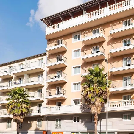 Apart-hotel Adagio Access Magnan 2*