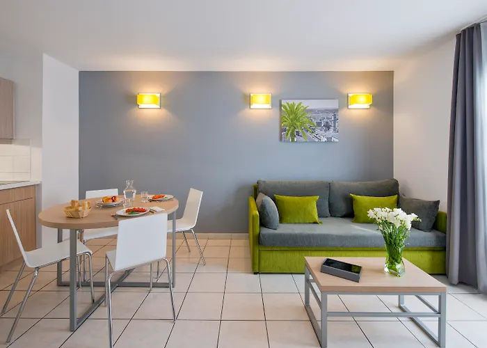 Adagio Access Magnan Lejlighedshotel 2*