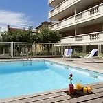 Adagio Access Magnan