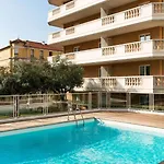 Adagio Access Magnan