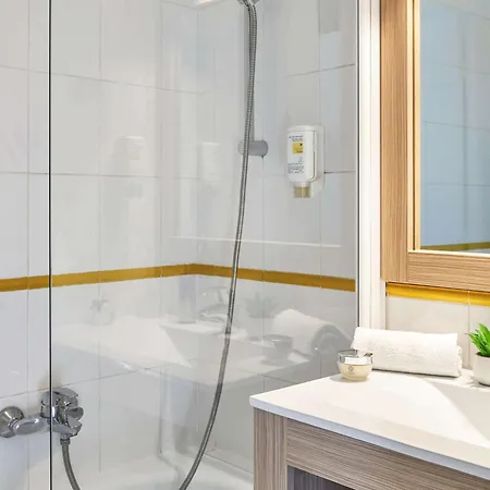 Ξενοδοχείο με διαμερίσματα Adagio Access Magnan 2*