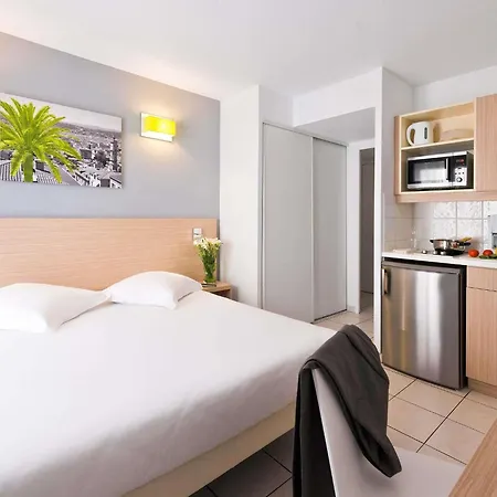 Adagio Access Magnan
