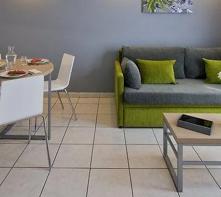 Adagio Access Magnan ניס