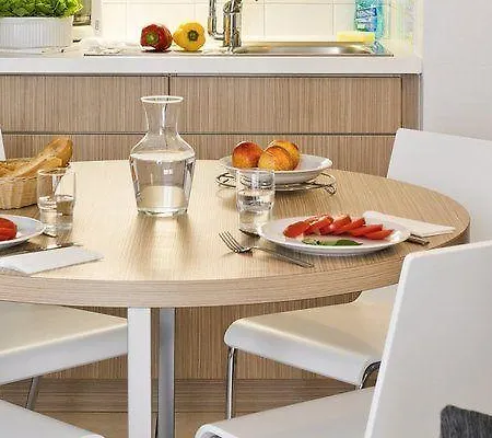 Adagio Access Magnan ניס