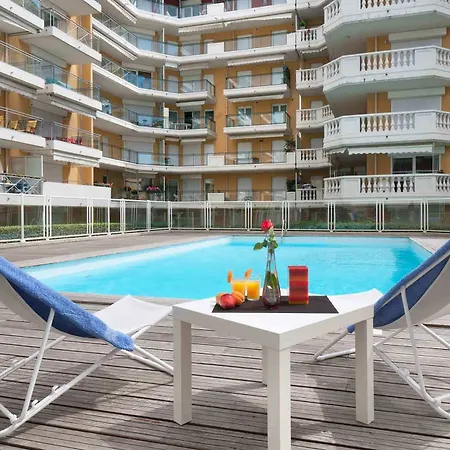 Adagio Access Magnan 2* Nice