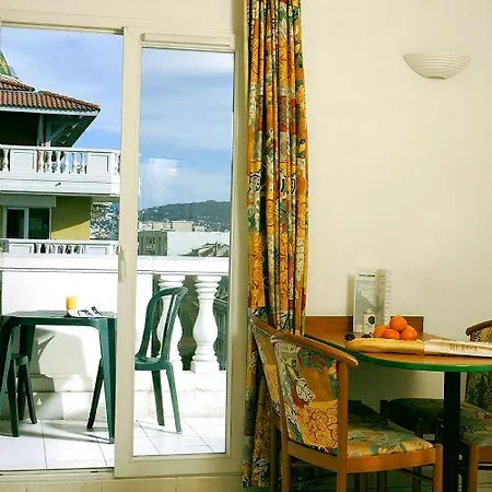 Hotel apartamentowy Adagio Access Magnan Nicea