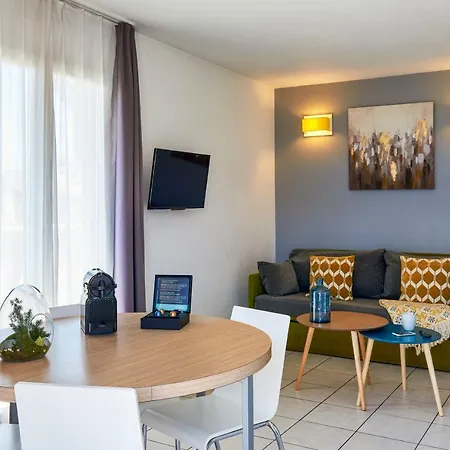 Adagio Access Magnan