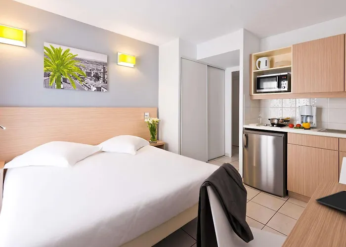 Hotel apartamentowy Adagio Access Magnan 2*
