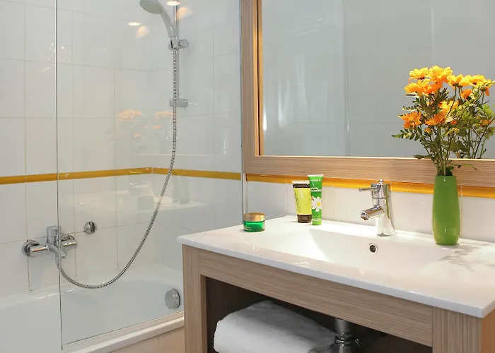 Adagio Access Magnan 2* Nice