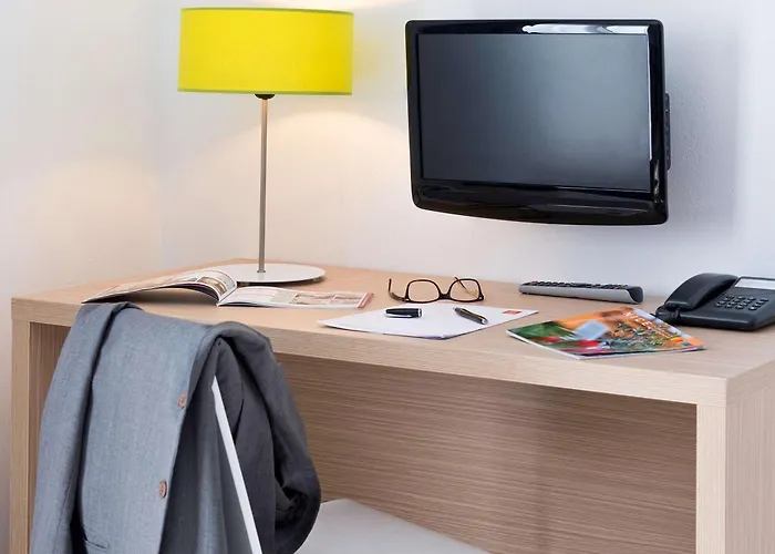 Aparthotel Adagio Access Magnan 2*