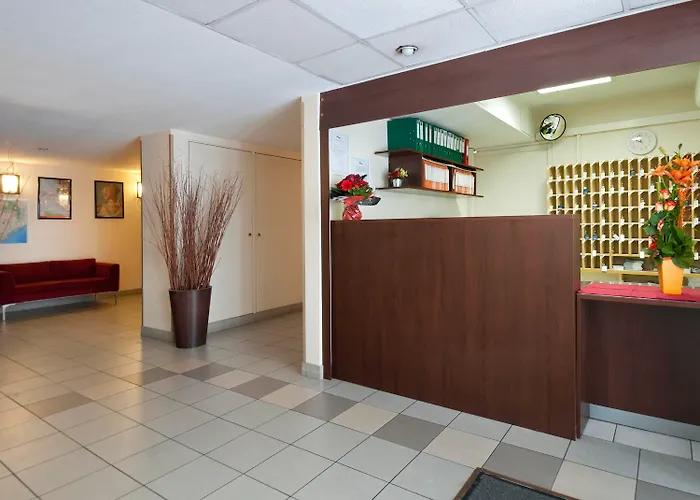 Hotel apartamentowy Adagio Access Magnan 2*