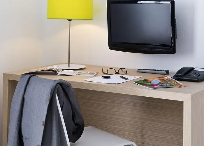 Adagio Access Magnan Aparthotel